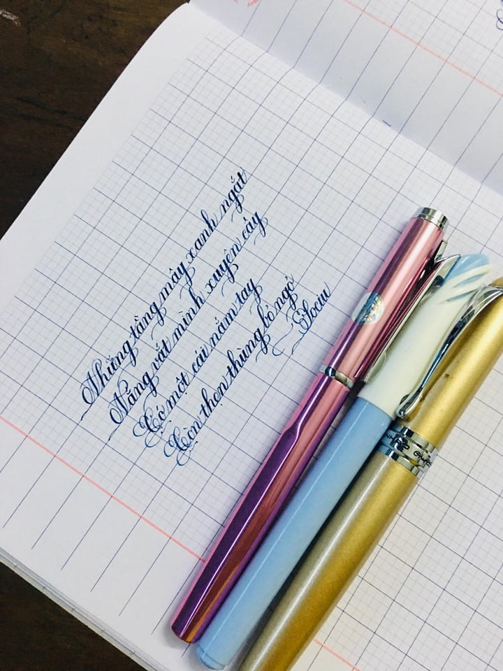 Cách Chọn Bút Viết Chữ Đẹp Dành Riêng Cho Học Sinh - Luyện Chữ Đẹp